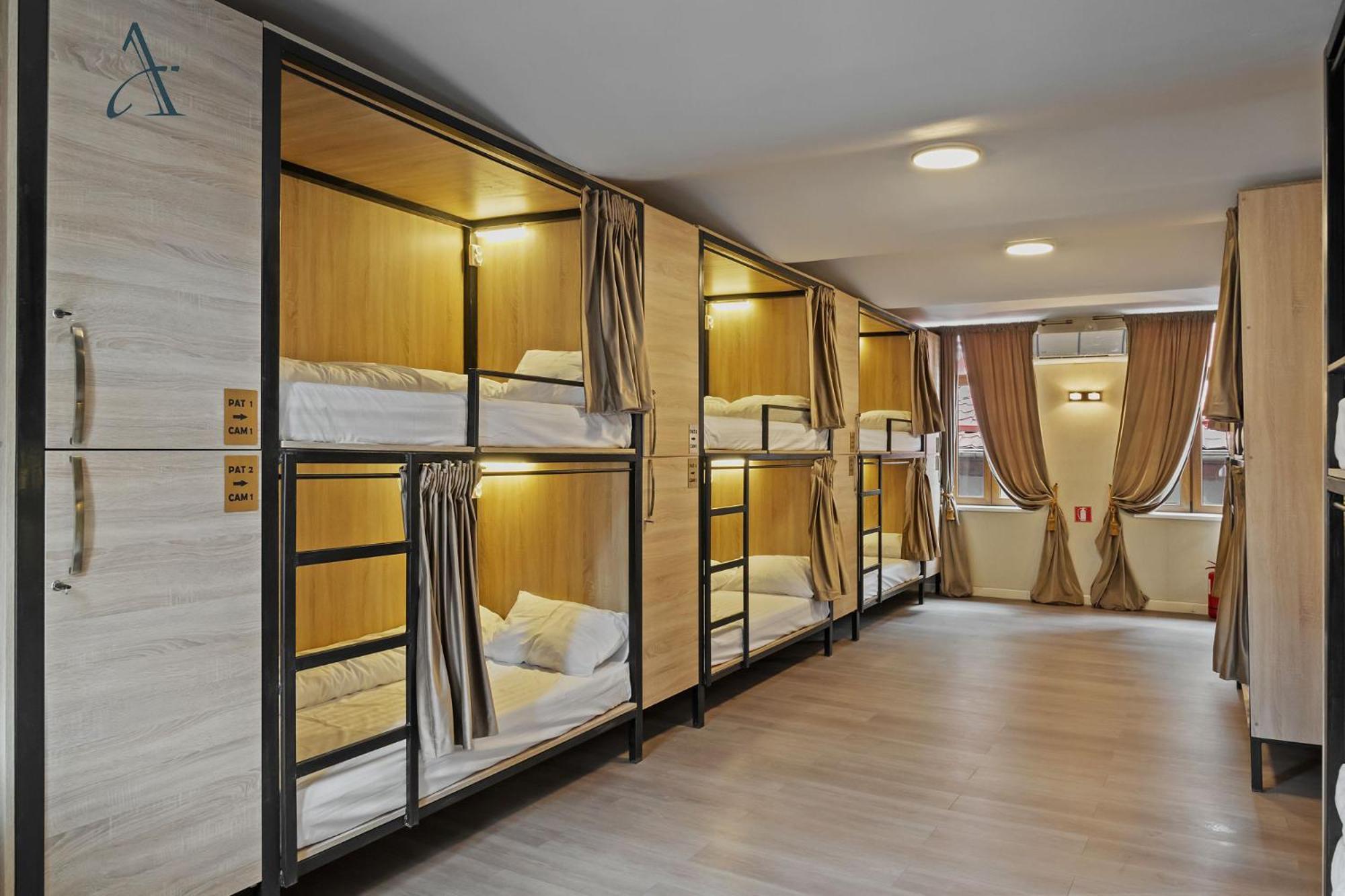 Ramana Garden Hostel - Self-Service Accommodation Bukareszt Zewnętrze zdjęcie